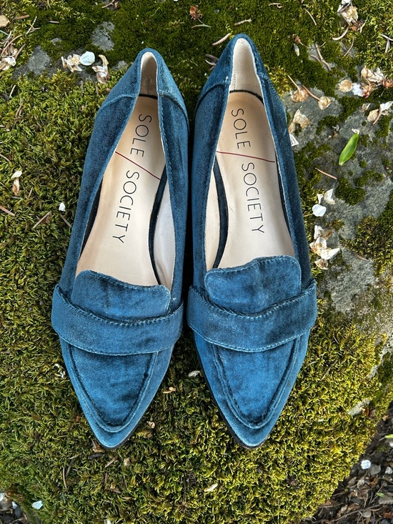 Sole Society Shoes - Sole Society Teal Velvet Pointed Loafers with Penny Strap - Size 8.5